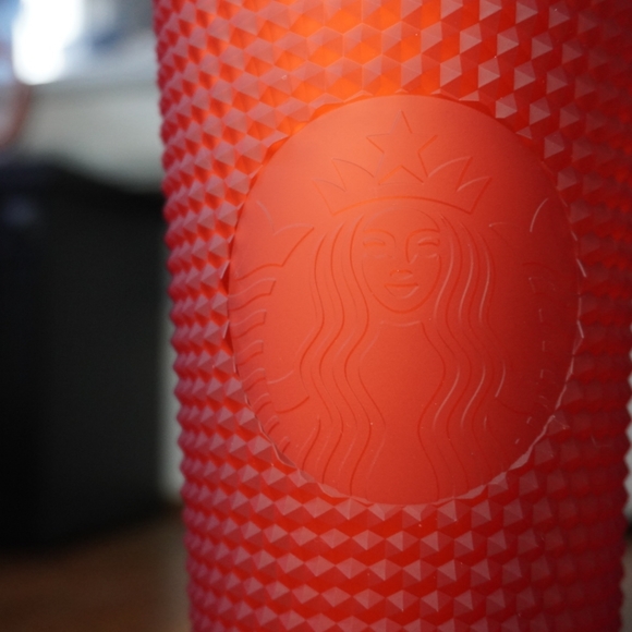 Starbucks Red Matte Tumbler 🌟 LIMITED EDITION 2021🌟 - Picture 4 of 5
